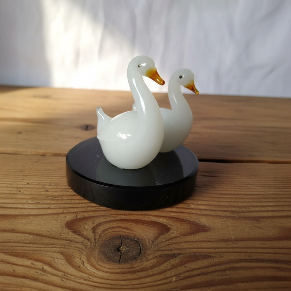 White Swan Glass Pair